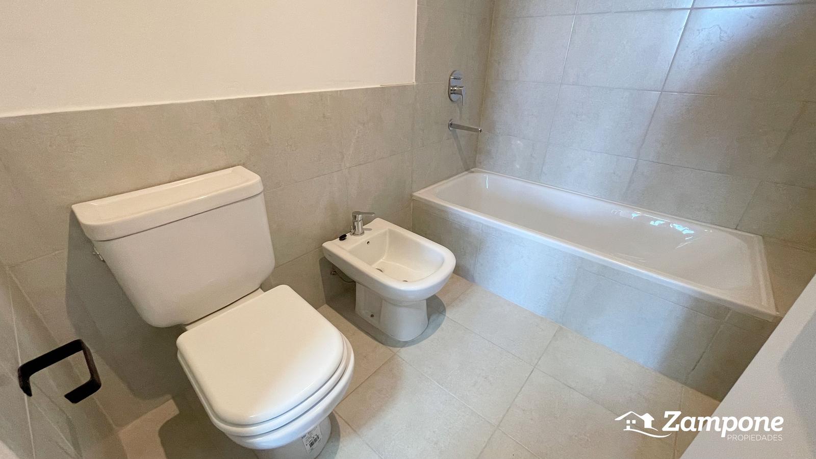 2392064_36280488331966398302562643456094025201182306224789766307647826853005226362698