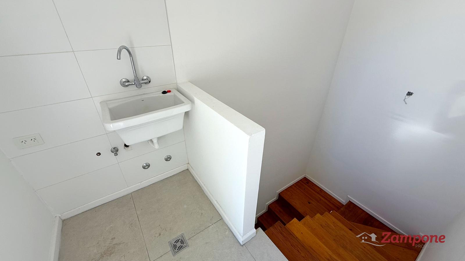 6221228_63740489461957619302496681188126505586245422937797607186535356696520855682555