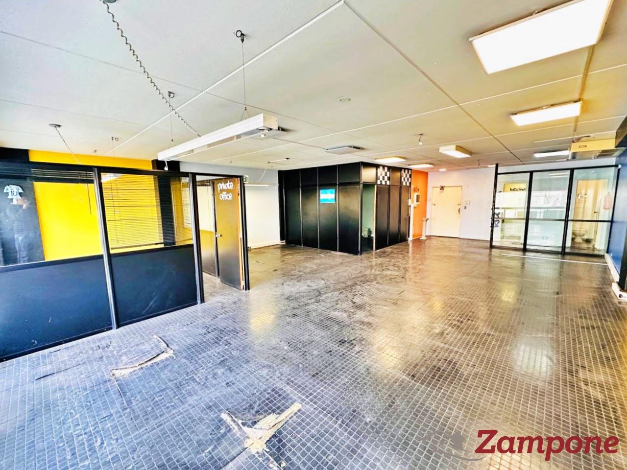 7151896_1161176416293171182489240552090852004695389362557627740632987364303550592571