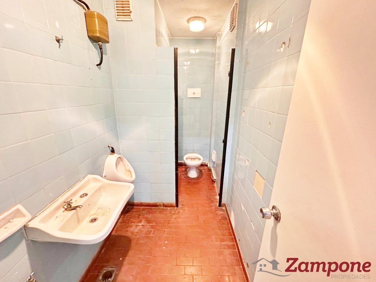 7151896_26032258393944585743991811582314984664142472470114813229346740217825575601011