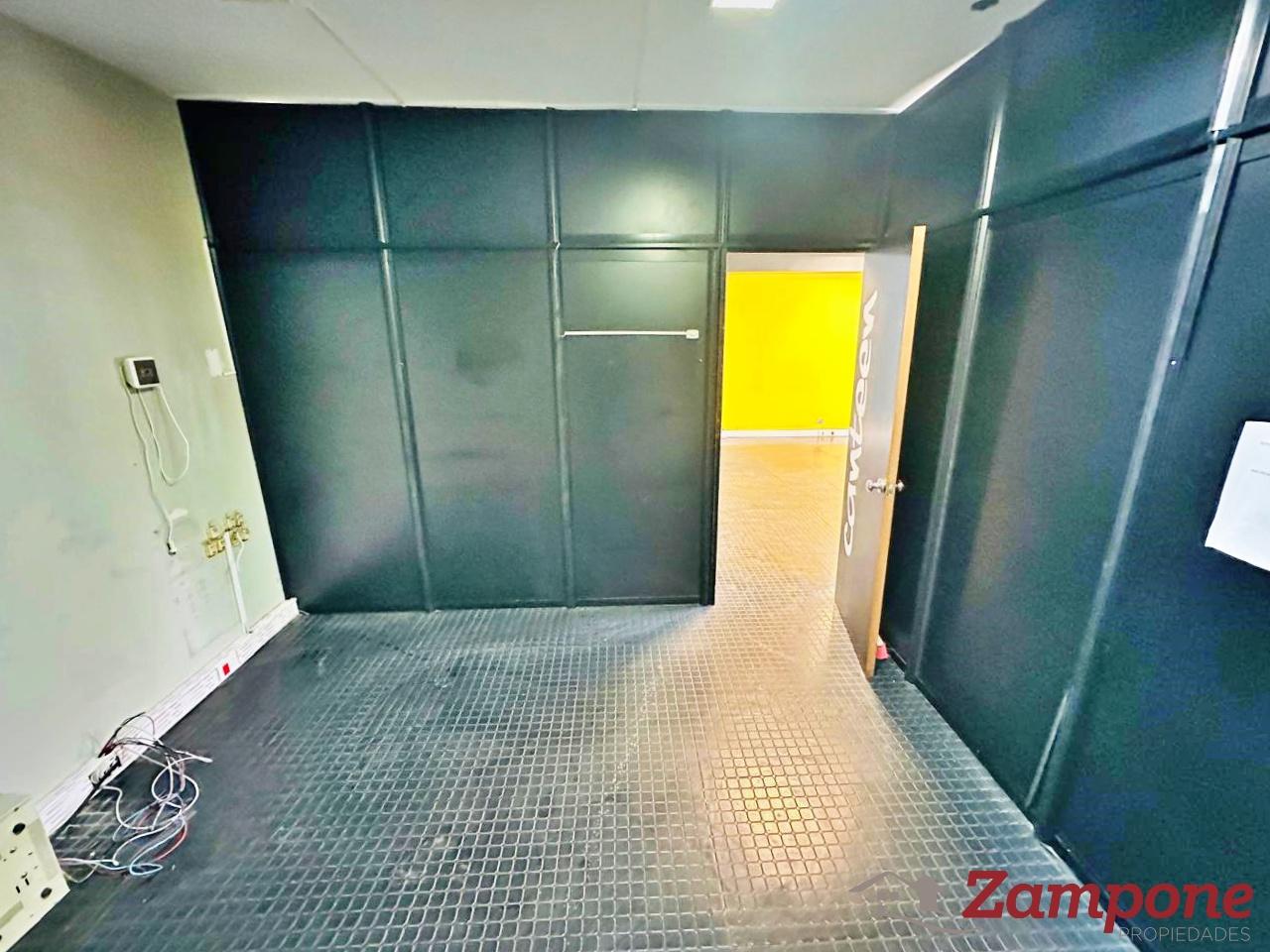 7151896_35728734278508125943594092832961446204409949184144498995478059807971111897388