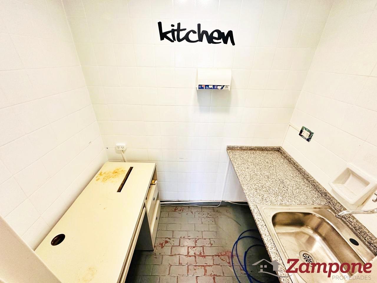 7151896_92978990838839589979142307403173413731955082132796679183080867429076869905175