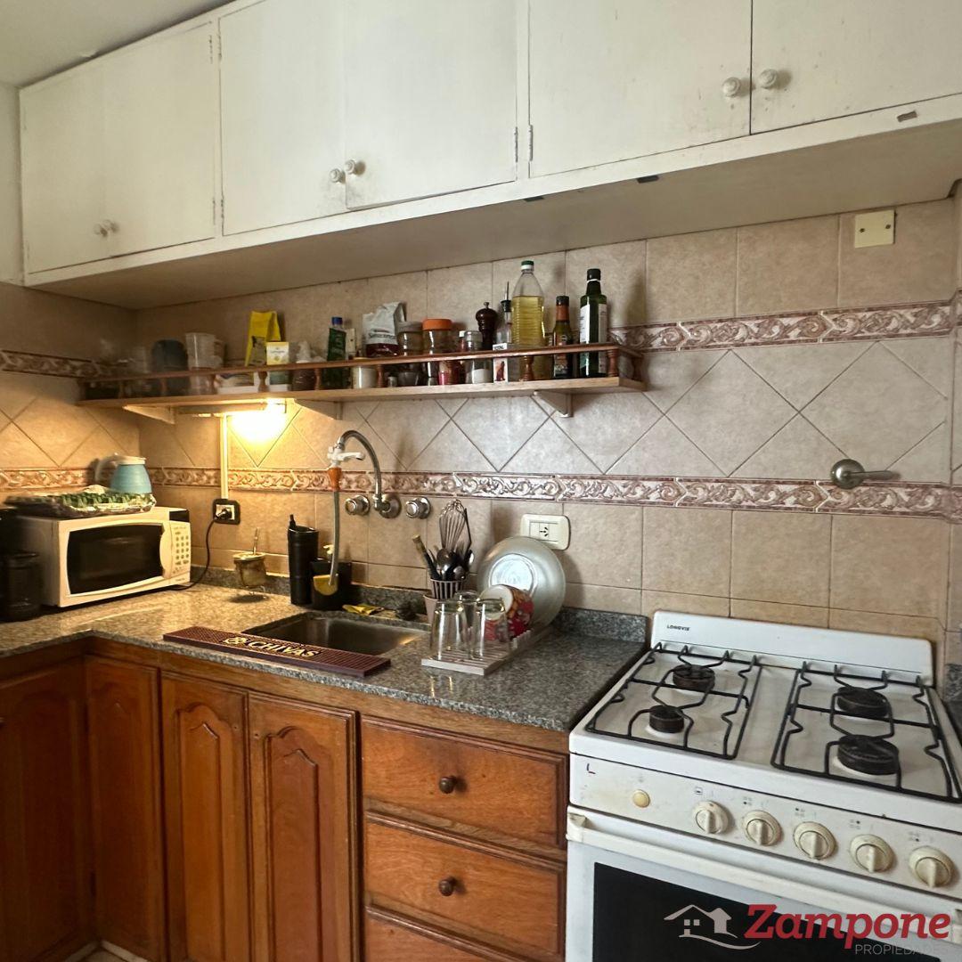 7541666_12006062508155075511047801921588220868083051412802564737524615982475957177539