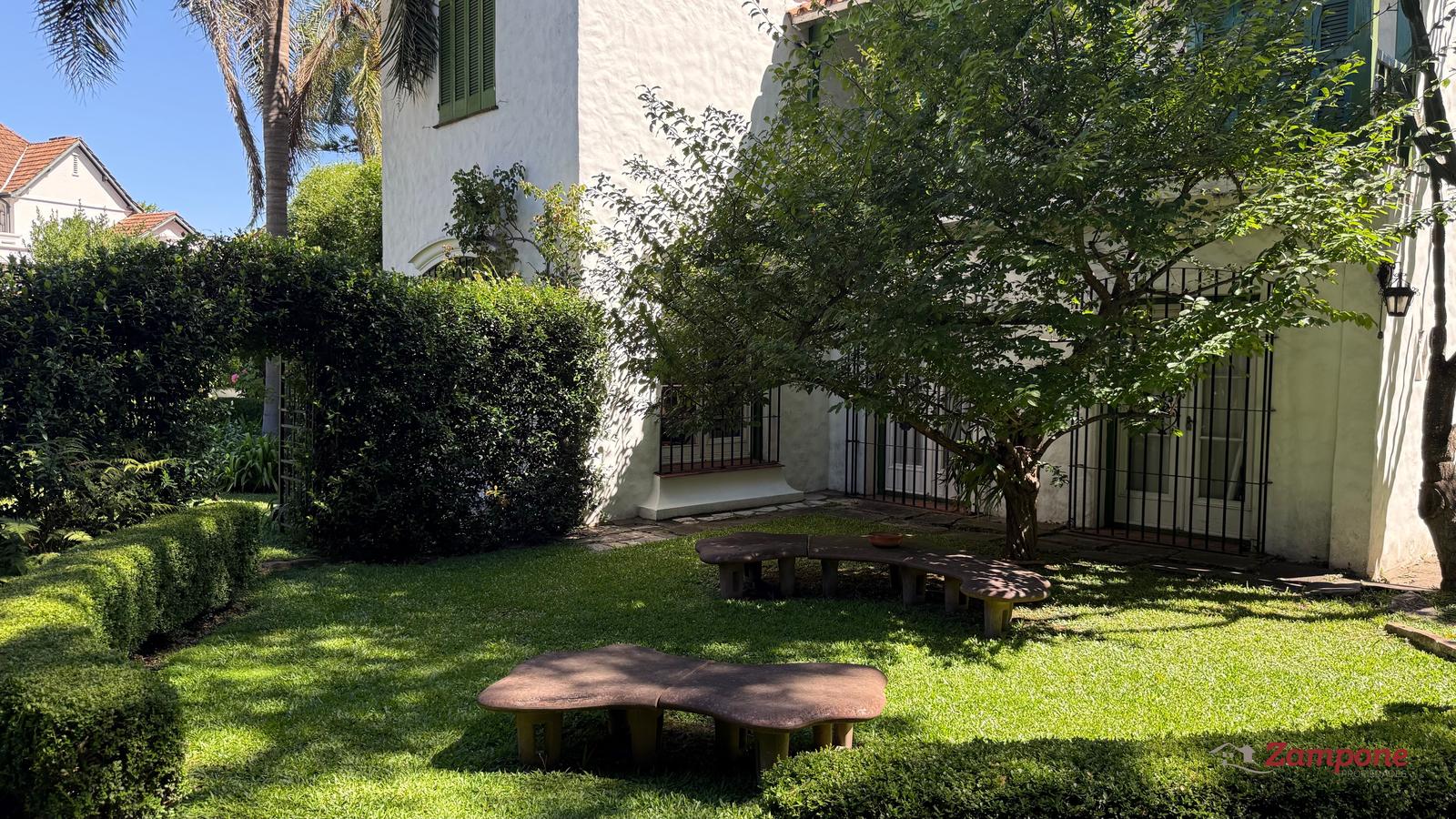 7676870_70538030145577444965963436006265144914967650526202067962902210771845706196590