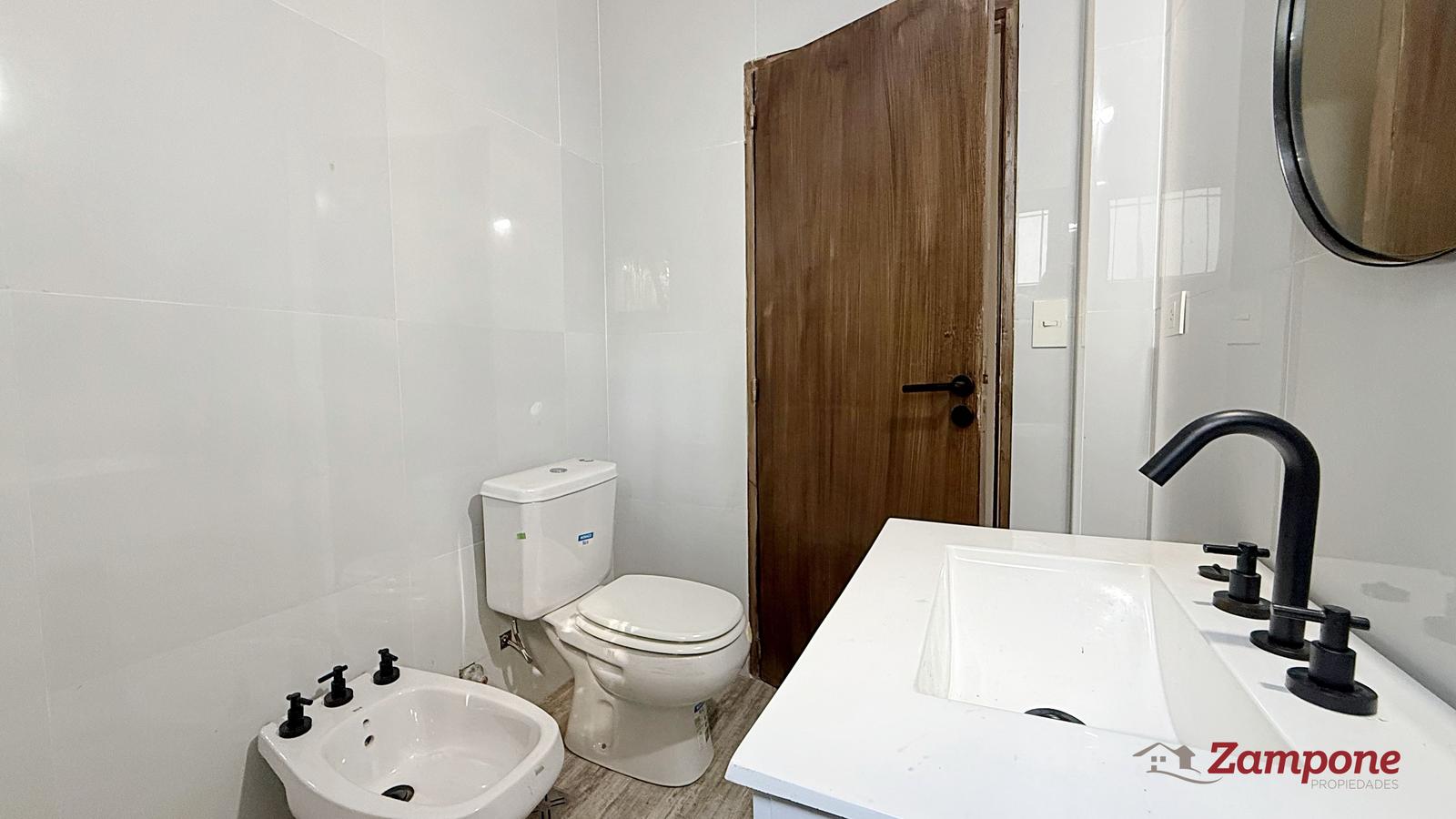 7916462_58114894928929090688076255870329197812780735681840078967432209095940130137175