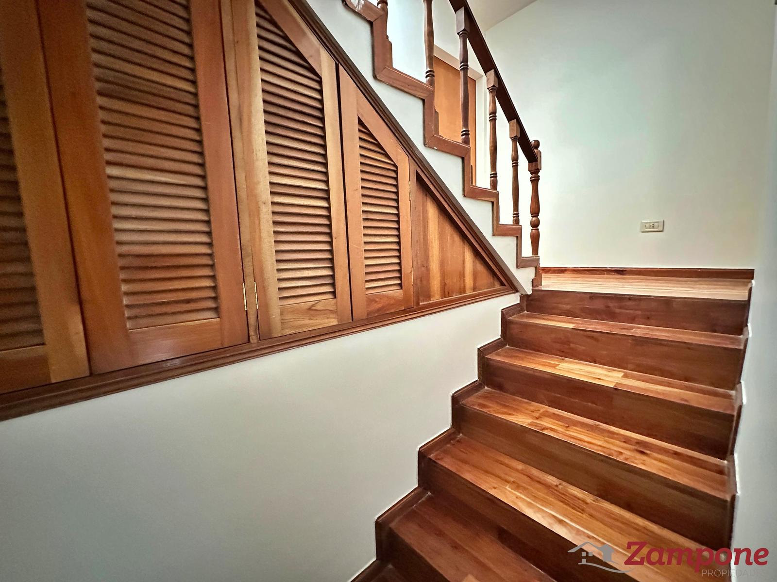 7937133_52499060407669013497721001598973591884904794879017781270656472214524024772477