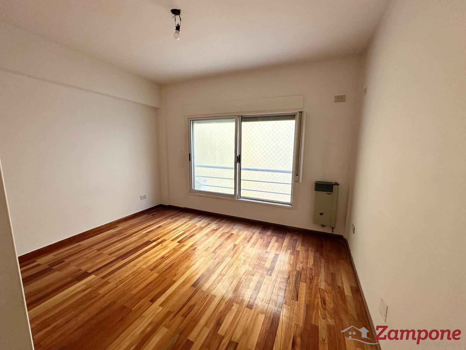 7937133_99388239446312036001203386393463611617790967782775794519945540179702575454248