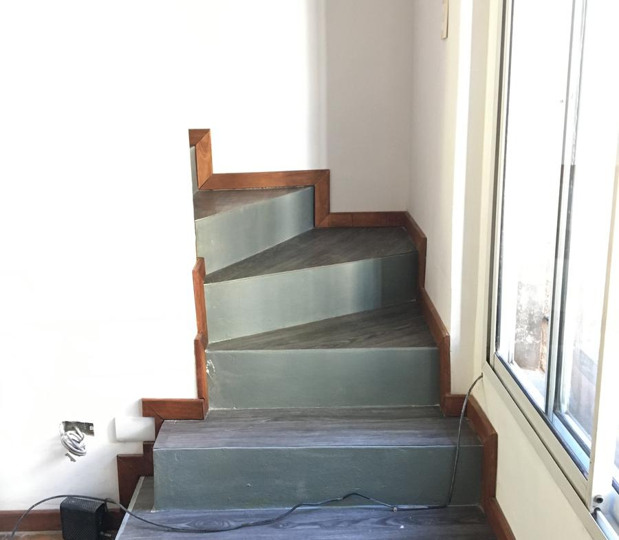 900
