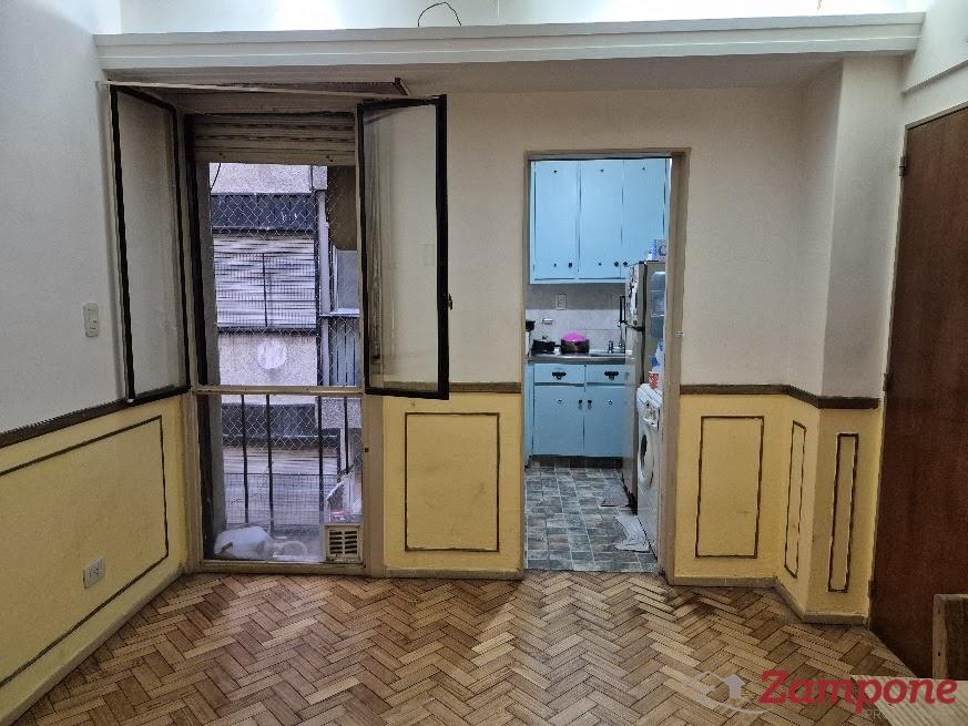 873
